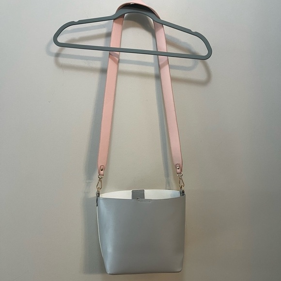 Bucket Bag White Gray & Pink Shoulder Bag by Summer & Rose Crossbody Purse - Picture 3 of 11
